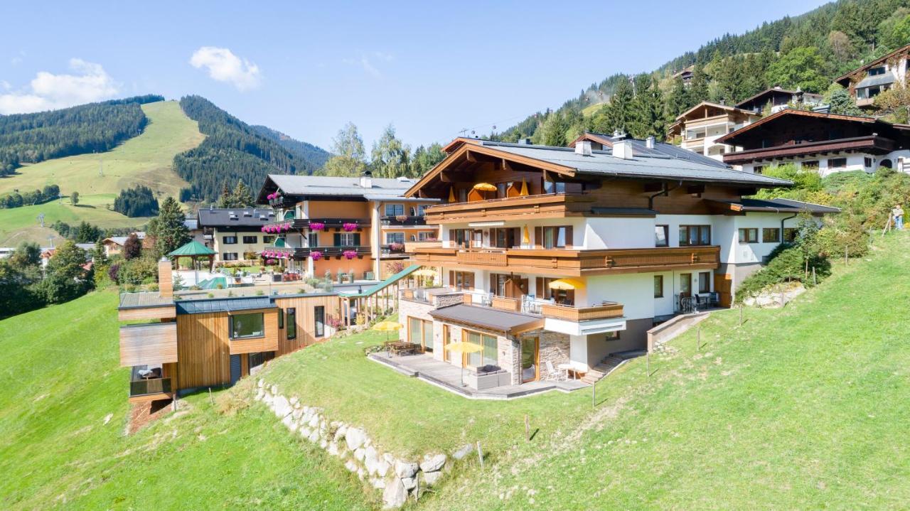 Appartement Schoene Aussicht Заалбах-Хинтерглем Екстериор снимка